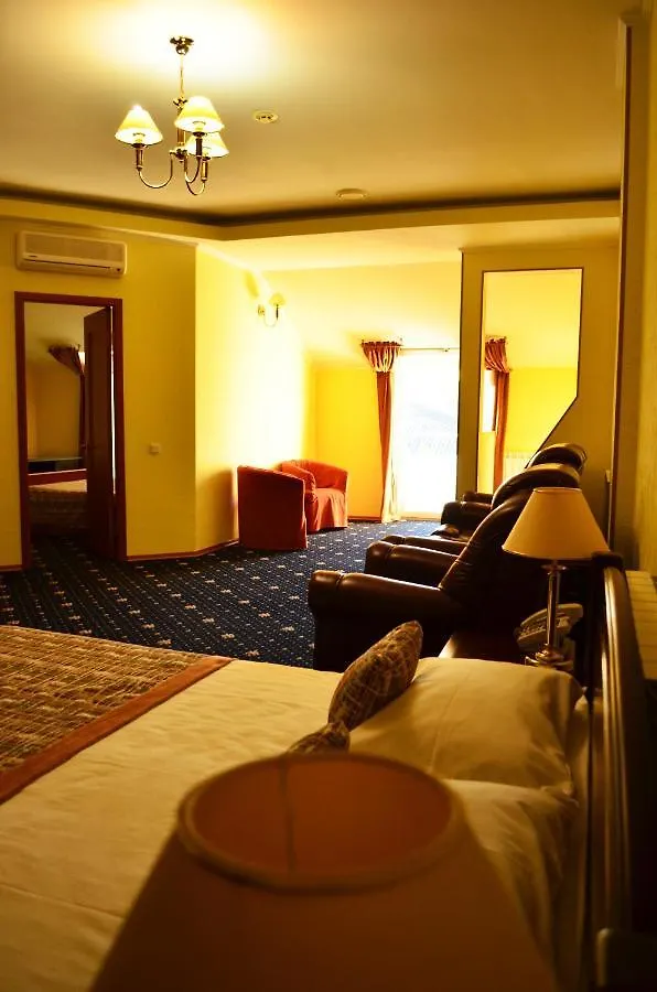 Old Port Hotel Boryspilʼ